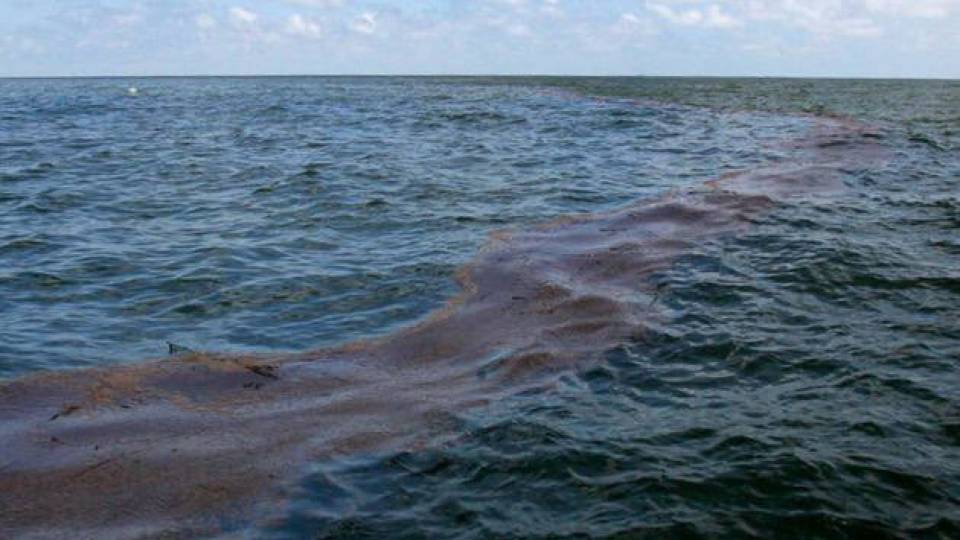 море мазут