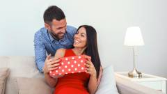 подарунок для жінки