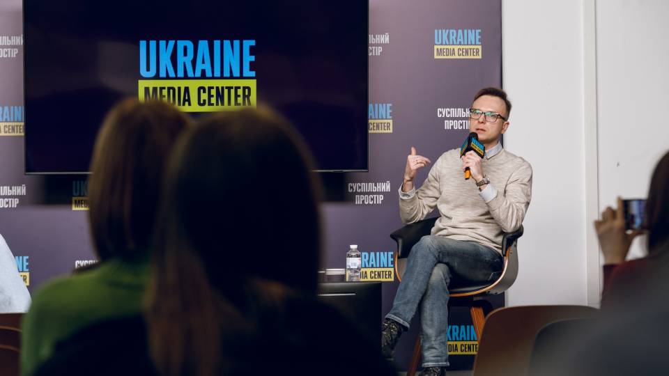 Андрій Діхтяренко, журналіст