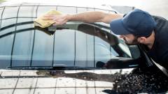 лобове скло автомбіля