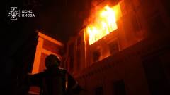 обстріл Києва пожежа дснс рятувальники вогонь