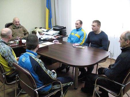 чемпионы и Тука