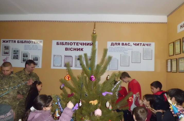 офицеры и дети Д.Св.Николая