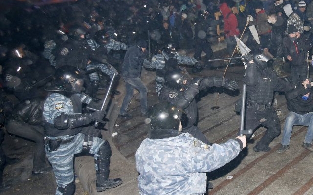 разгон студенческого митинга 30 ноября