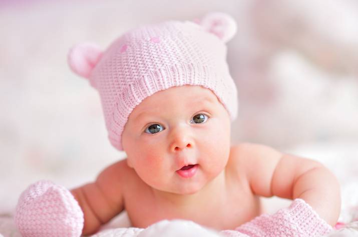 новорожденный ребенок