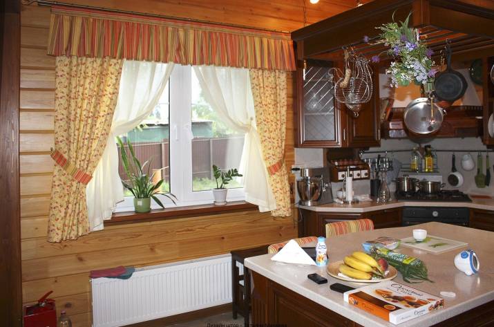 шторы для кухни