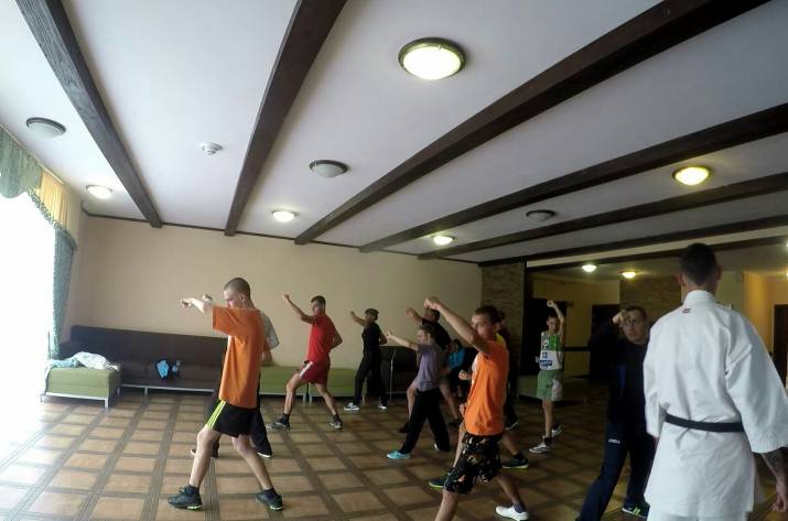 лагерь в Карпатах