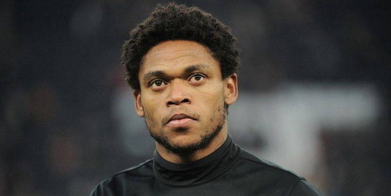 Луис Адриано