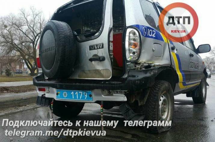 Угон маршрутки на Троещине