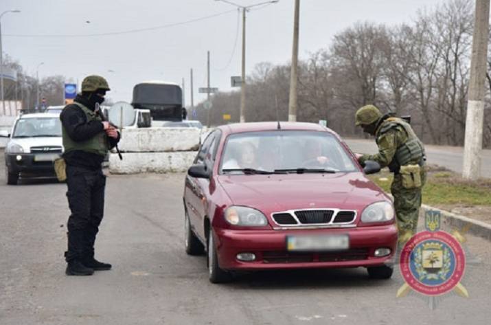 Полиция задержала 7 человек 