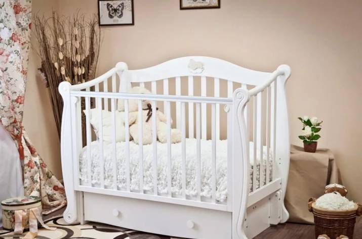 детская кроватка