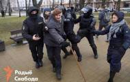ОМОН разгоняет протестующих в Минске