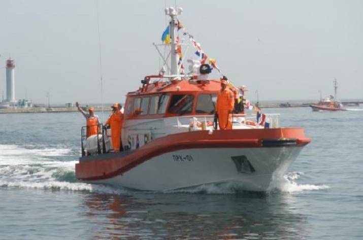 Украинский спасательный катер