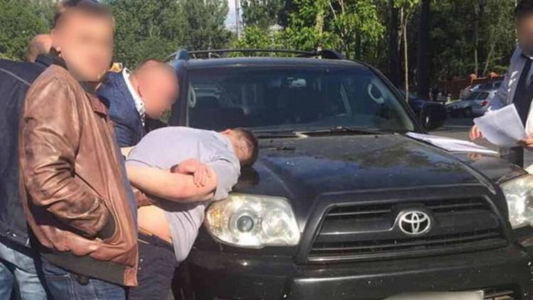 задержание самкова