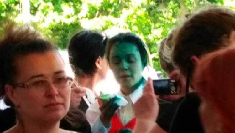 Королевскую облили зеленкой в Одессе